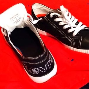 Levi's Monterey shoes